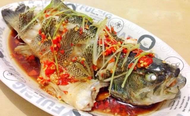 龍崗食材配送砂仁腿絲蒸鱸魚(yú)